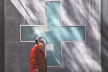 Οι δύο ασπίδες απέναντι στον κορωνοϊό: Μαζικά τεστ και χλωροκίνη