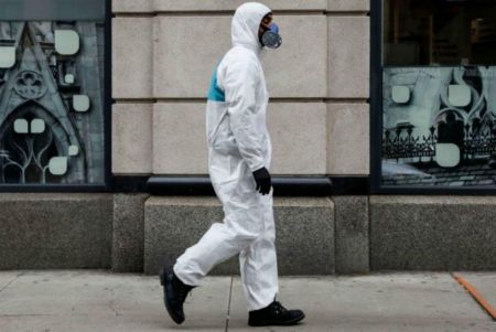 Κασαπίδης στο MEGA: Οι ασθενείς με κορωνοϊό στις ΗΠΑ πεθαίνουν μακριά από τις οικογένειές τους