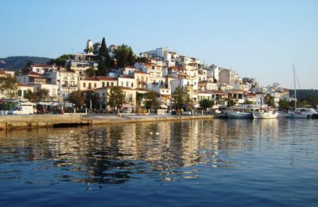 Telegraph: Η Ελλάδα, η πρώτη χώρα που θα επισκεφθώ μετά τον κορωνοϊό