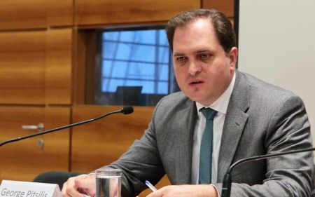 ΑΑΔΕ: Παγώνουν οι μεταβολές μόνιμης κατοικίας