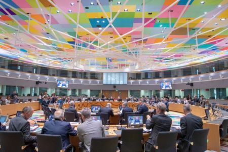 Eurogroup στη μάχη κατά του κορωνοϊού – Αναζητά συμβιβαστικό πακέτο μέτρων