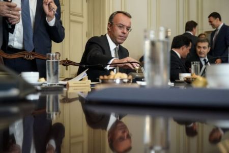 Σταϊκούρας: Μέτρα στήριξης και τον Μάιο και τον Ιούνιο αν χρειαστεί