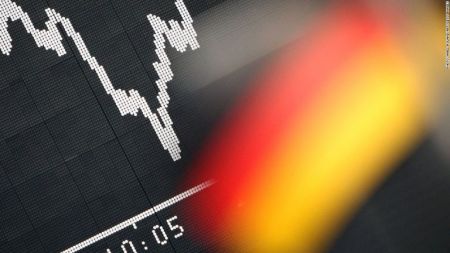 Κορωνοϊός: Ύφεση 5,3% σε Ευρωζώνη και 4,2% σε Γερμανία  εκτιμούν οικονομικά ινστιτούτα