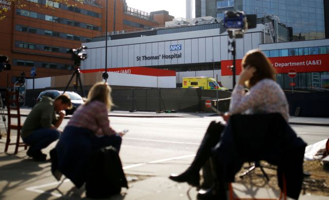 Τζόνσον: Βελτιώνεται η υγεία του – Τι λέει ο ΥΠΟΙΚ της Βρετανίας