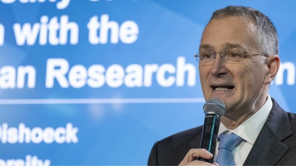 Η αντίδρση του Ευρωπαϊκού Συμβουλίου Έρευνας στην παραίτηση του προέδρου του