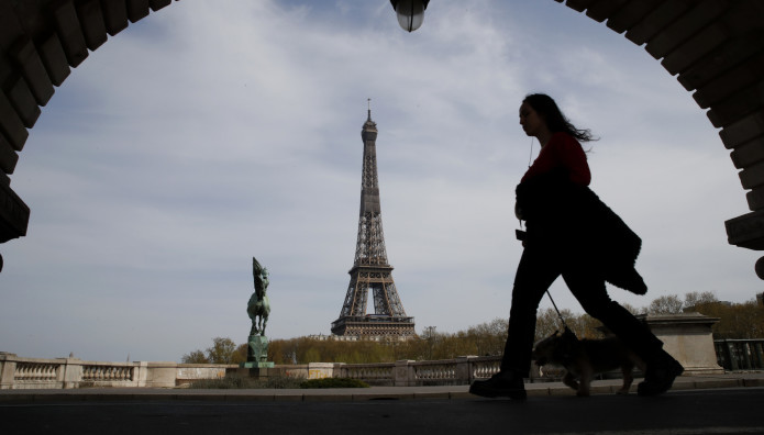 Δραματική αύξηση των νεκρών στη Γαλλία: Πάνω από 1.300 σε ένα 24ώρο