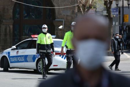 Τουρκία: 48ωρο «λουκέτο»σε Άγκυρα, Κωνσταντινούπολη και ακόμα 29 πόλεις