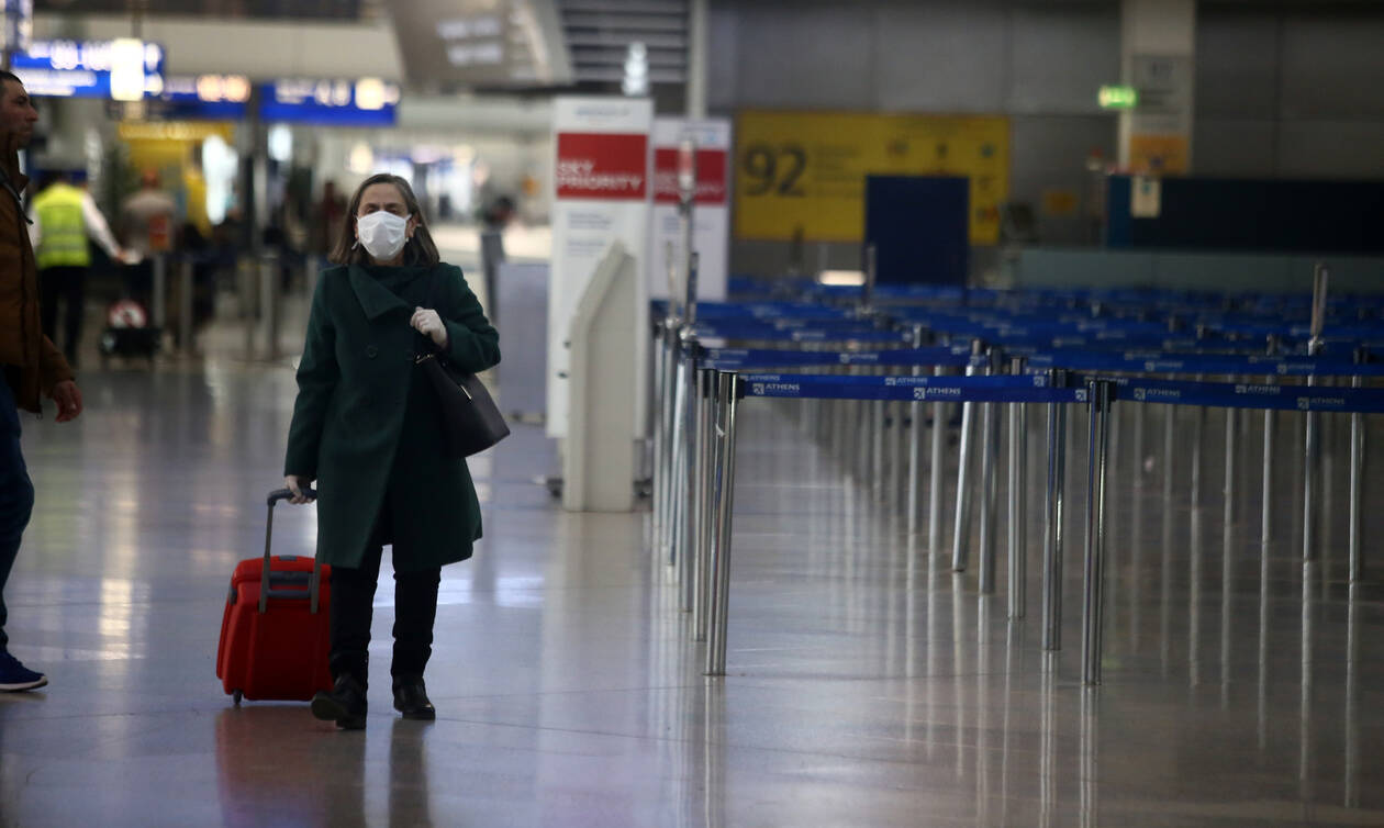 Δραματική πτώση στα ελληνικά αεροδρόμια έφερε η πανδημία