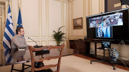 Κυριάκος Μητσοτάκης σε Νίκο Χαρδαλιά: Πρωτοφανής κρίση, εξαιρετική δουλειά