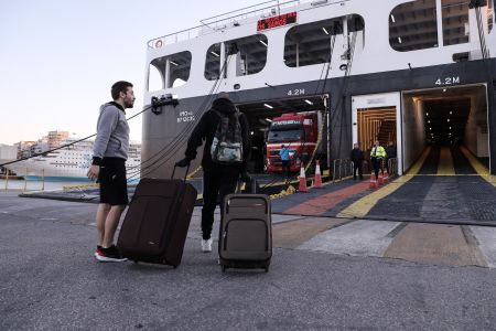 Κορωνοϊός: Τα σενάρια για επιστροφή στην κανονικότητα – Τι εξετάζεται για καταστήματα και ευπαθείς ομάδες