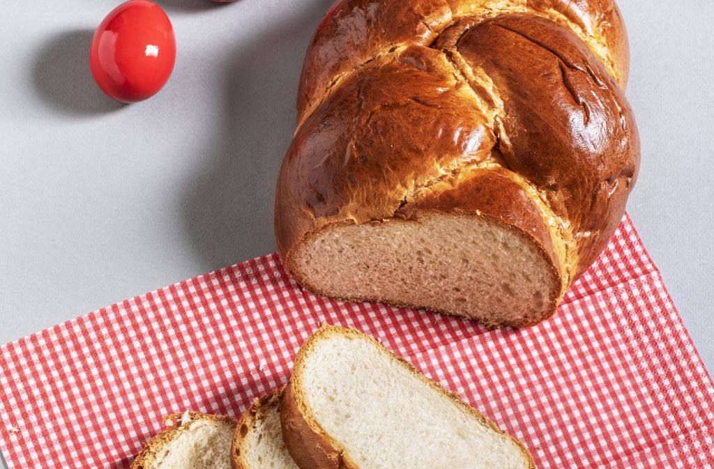 Πασχαλινό τσουρέκι