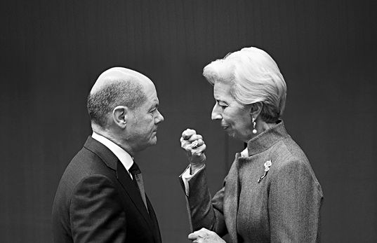 Η ΕΚΤ σώζει την Ευρώπη, η Ευρώπη θέλει να σωθεί;