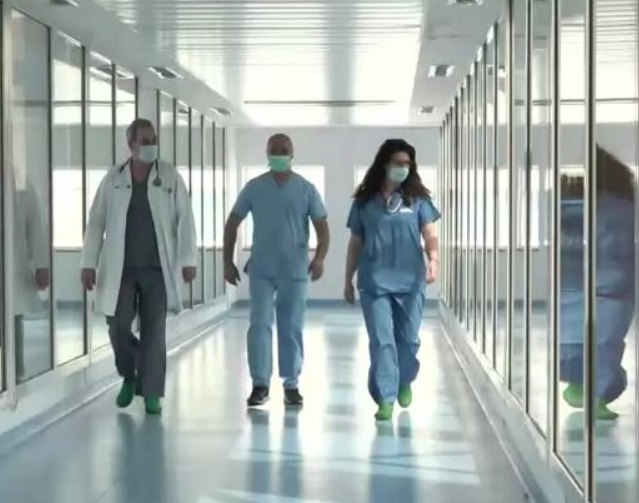 Κορωνοϊός: Οι άνθρωποι της πρώτης γραμμής μιλούν στο MEGA