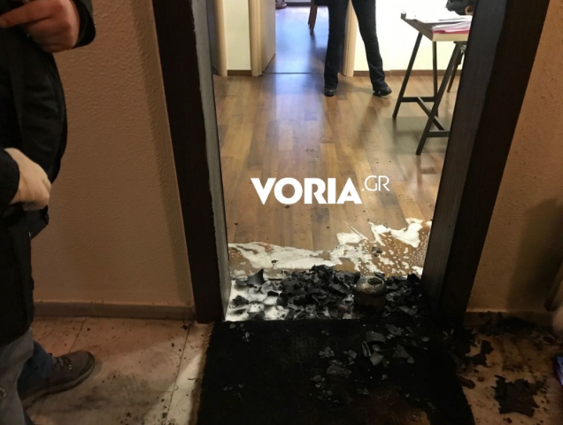 Ευθυμίου για εμπρηστική επίθεση: Θρασύδειλη πράξη που πλήττει τη Δημοκρατία