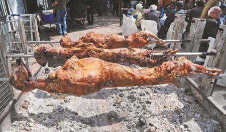 «Τα του Καίσαρος…»