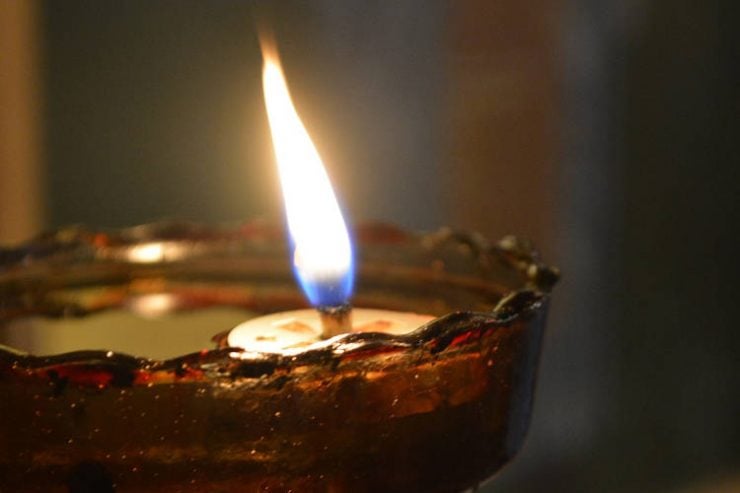 Μεγάλη Παρασκευή: «Με σβησμένο καντήλι δεν θα άφηνα το παιδί μου»