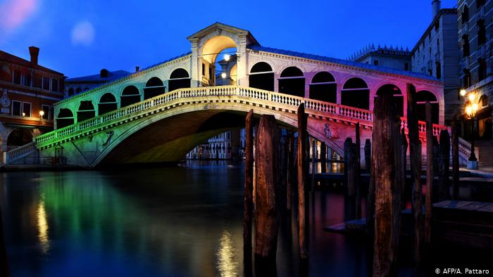 Η Ιταλία ελπίζει και προβληματίζεται