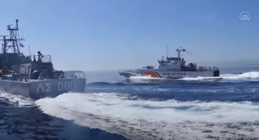 Η τουρκική μονταζιέρα κατηγορεί το Λιμενικό για παραβίαση χωρικών υδάτων