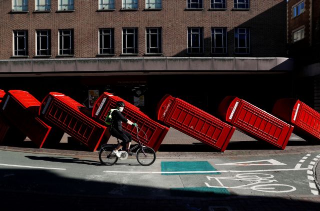 Δοκιμαστική θεραπεία με πλάσμα από ιαθέντες ετοιμάζει η Βρετανία