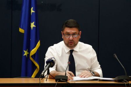 Κορωνοϊός – Κρανίδι:  Στα σπίτια τους να παραμείνουν οι κάτοικοι ζητά ο Χαρδαλιάς