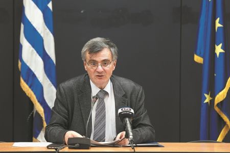 Το πρωτόκολλο που «χτυπάει» τον κορωνοϊό στο… σπίτι