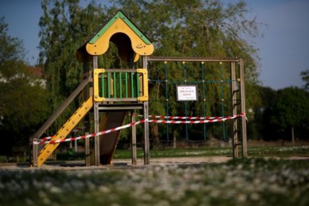 Εθελοντικά η επιστροφή στα σχολεία στη Γαλλία  – Προς έξοδο από την καραντίνα 11 Μαΐου