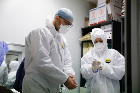 Σε καραντίνα η κλινική στο Περιστέρι – Εντοπίστηκαν 28 κρούσματα κορωνοϊού