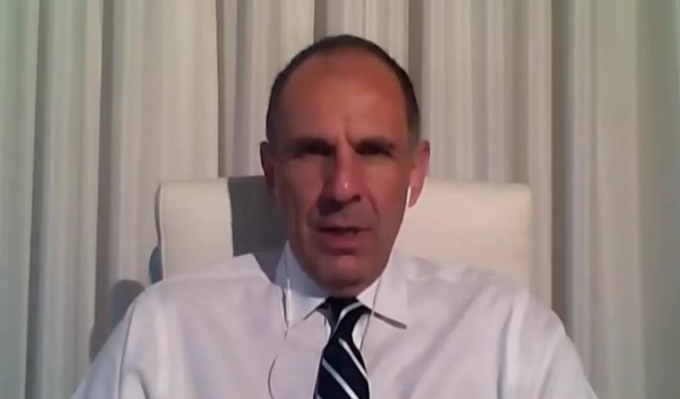 Γεραπετρίτης στο MEGA:  Χωρίς καμία έκπτωση η επιστροφή στην κανονικότητα