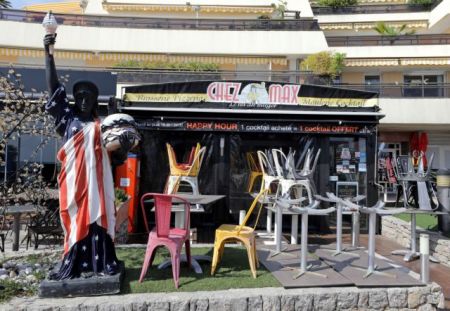 Γαλλία: Πότε θα άρει τα περιοριστικά μέτρα – Η προϋπόθεση