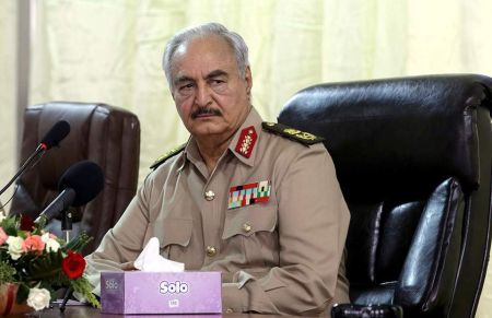 Λιβύη: Τα μέλη της Βουλής των Αντιπροσώπων δήλωσαν στήριξη στον στρατάρχη Χαφτάρ