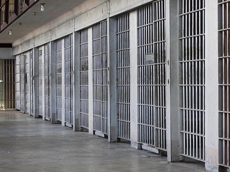 ΣΥΡΙΖΑ-ΚΙΝΑΛ στηρίζουν τον κρατούμενο απεργό πείνας Βασίλη Δημάκη