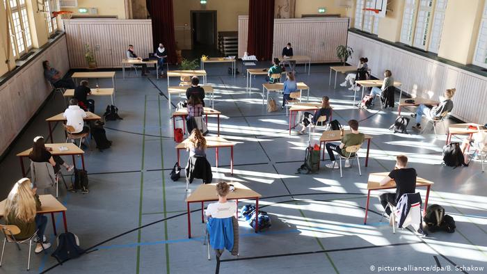 Γερμανία: Προβληματισμός για το άνοιγμα των σχολείων | tovima.gr