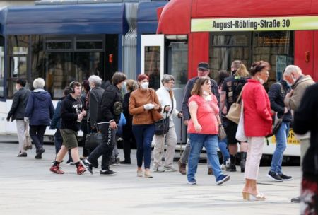 Γερμανία: Χαλάρωσαν τα μέτρα ξεπέρασαν τους 6.000 οι νεκροί