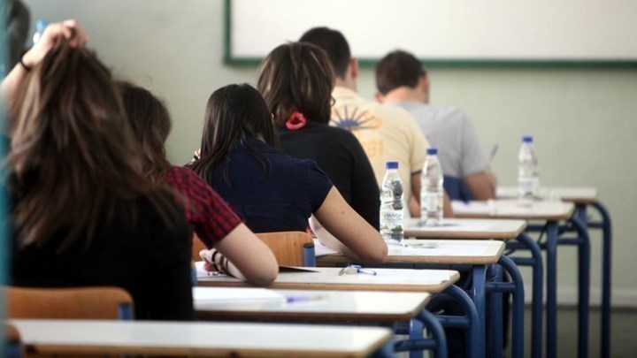 Ακυρώνονται οι προαγωγικές εξετάσεις – Πώς θα αξιολογηθούν οι μαθητές