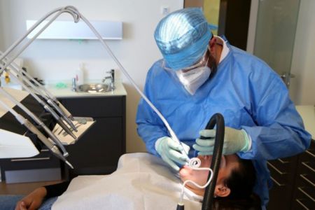 Οδοντιατρεία: Πότε ανοίγουν – Τα SOS για ασθενείς και γιατρούς