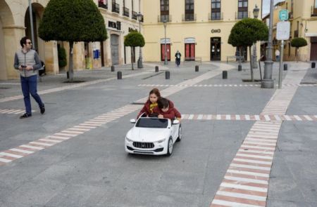 Νέα έρευνα: Πόσο μολυσματικά είναι τελικά τα παιδιά