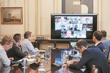 Το νέο μοντέλο εξουσίας Μητσοτάκη