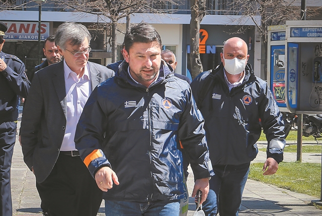 Με «χειρουργικούς χειρισμούς» θα γίνει η άρση των μέτρων