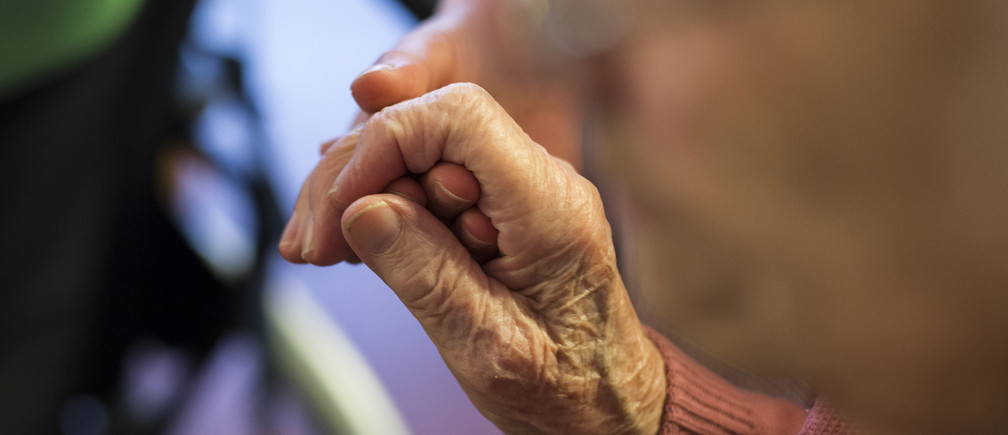 Κοροναϊός: Πότε οι ηλικιωμένοι μπορούν να πάνε στα χωριά τους