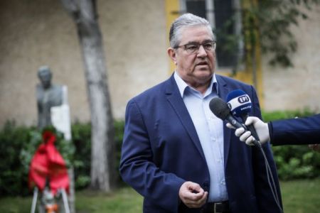 Κουτσούμπας: Προσλήψεις υγειονομικών, επίταξη του ιδιωτικού τομέα υγείας