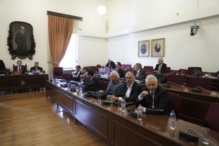 ΣΥΡΙΖΑ: Η ΝΔ οδηγεί στη γελοιοποίηση την προανακριτική για Παπαγγελόπουλο