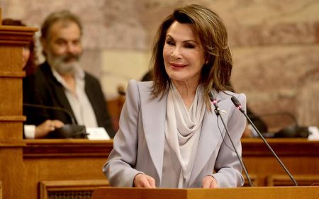 Γ. Αγγελοπούλου: Το Σύνταγμα αποτελεί την ασπίδα όλων μας