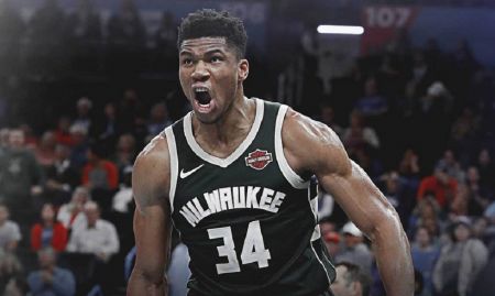 NBA : Πρόταση για τον Γιάννη Αντεντοκούνμπο ετοιμάζουν οι Warriors