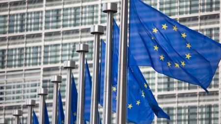 ΕΕ σε Βερολίνο: Το ευρωπαϊκό δίκαιο υπερισχύει του γερμανικού