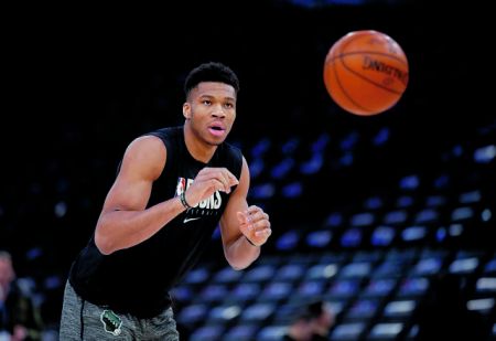 Θύμα χάκερ ο Αντετοκούνμπο – Δημοσίευσαν εμετικά σχόλια [Εικόνες]