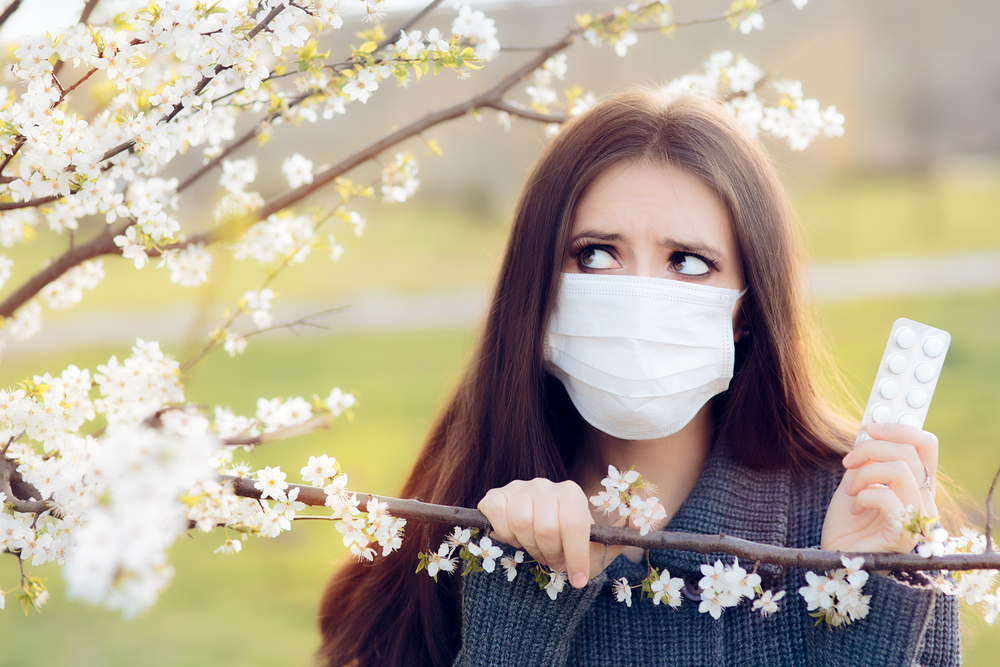 Κορωνοϊός ή ανοιξιάτικη αλλεργία: Πώς τα ξεχωρίζουμε – Ο Σ.Τσιόδρας εξηγεί