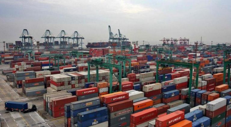 Bουτιά 11,2% των εξαγωγών τον Μάρτιο