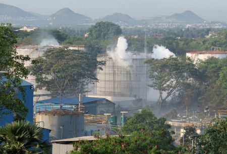Ινδία: Διευρύνεται η ζώνη εκκένωσης μετά  τη διαρροή τοξικού αερίου από χημικό εργοστάσιο