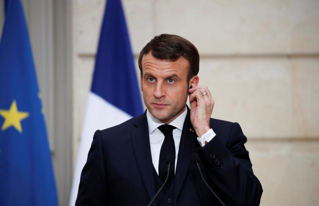 Γαλλία: «Τρίζει» η κοινοβουλευτική πλειοψηφία Μακρόν