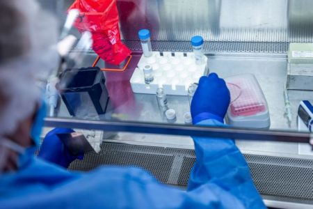 Τι είπε στο MEGA η καθηγήτρια που «είδε» πρώτη τον κορωνοϊό στην Ελλάδα